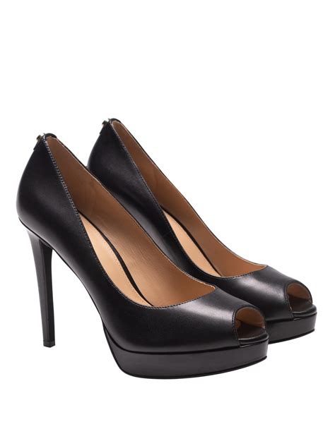 michael kors erika black